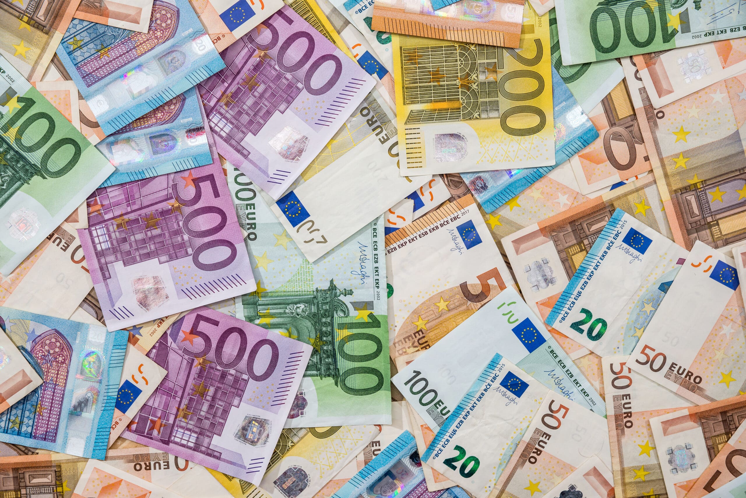 Säästä tuhansia euroja vuodessa – huomioi omistajuuden kokonaiskustannus (TCO) verkkokauppa-alustaa valitessa